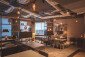 Baker McKenzie Baker Cafe met industrieel plafond