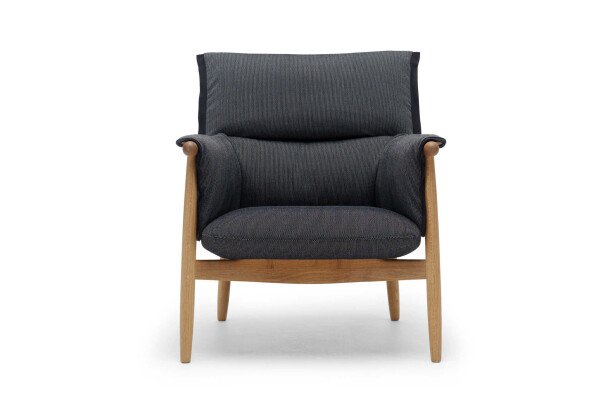 Carl Hansen Embrace Lounge Chair E015 comfort