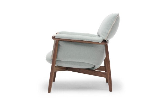 Carl Hansen Embrace Lounge Chair E015 uitvoering