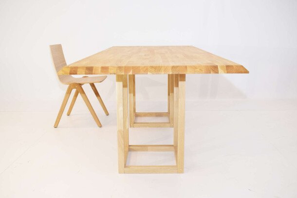 Dutchglobe Mikado tafel met stoel