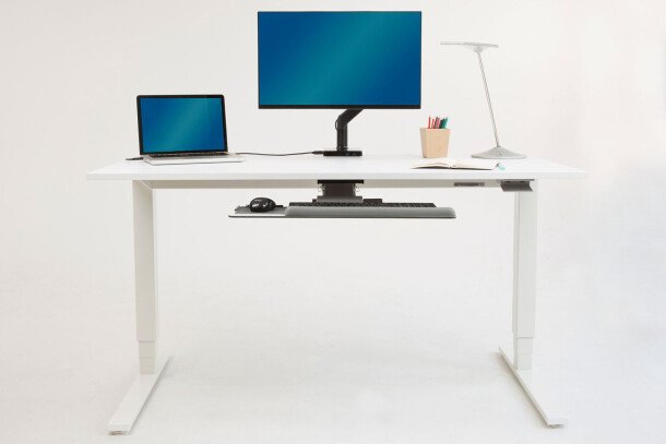Humanscale M/Connect dual-video-docking station sfeerfoto