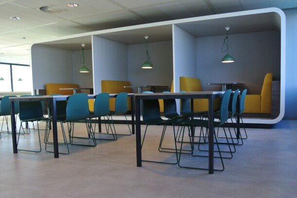 Inrichting bedrijfsrestaurant UP Office Building