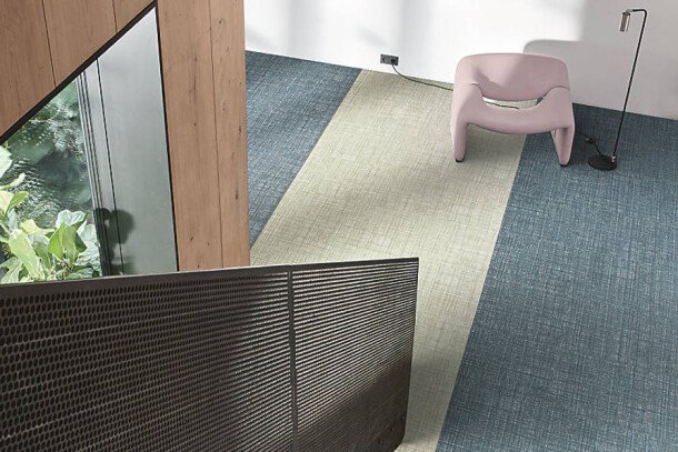 Interface Native Fabric luxe vinyl tegels Bluegrass Seagrass wachtruimte