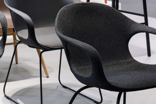 Kristalia Elephant Lounge fauteuil sfeerfoto