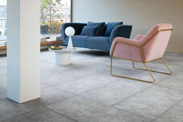 Milliken Comfortable Concrete laid bare tapijtplanken