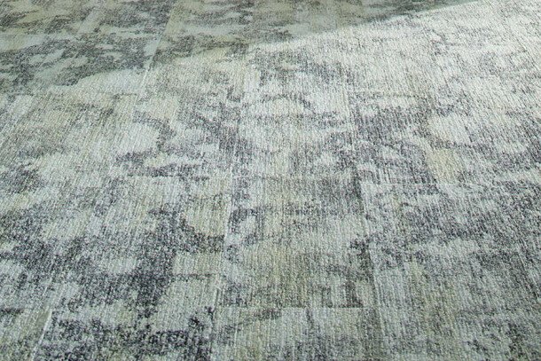 Milliken Fractals Entangle ETG79 21 144 Frost Laurel Wash detail kopie