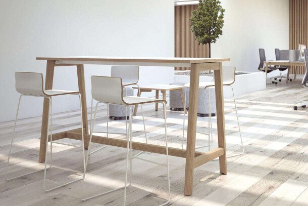 Narbutas Nova Wood High Table hoge vergadertafel