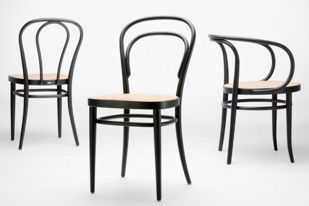 Thonet 218 houten stoelen
