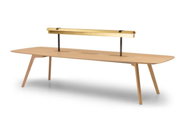 True Design Wing houten tafel met lamp