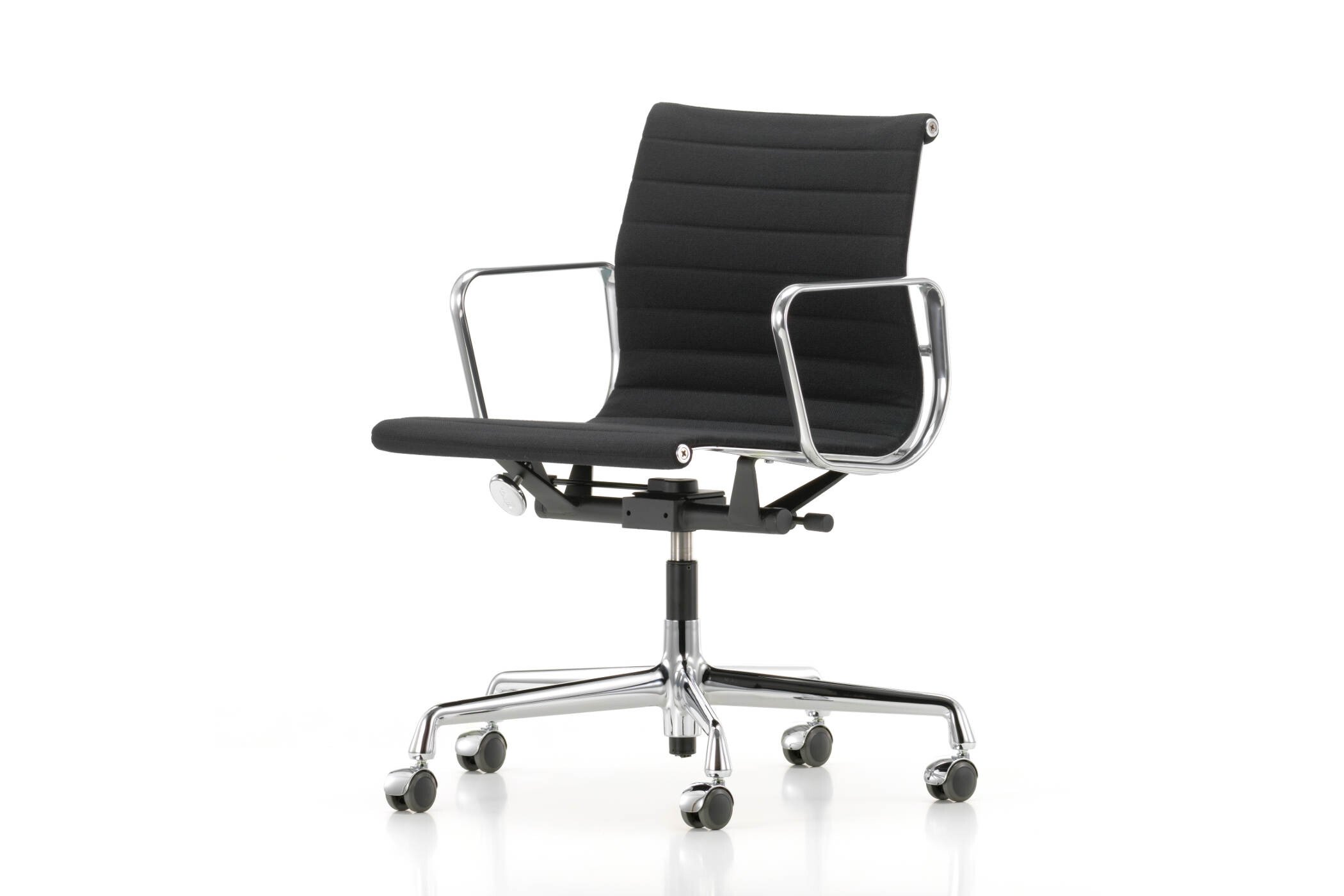 Gebakjes verteren Aanvrager Vitra Aluminium Group EA 118 stoel (B2B) - De Projectinrichter
